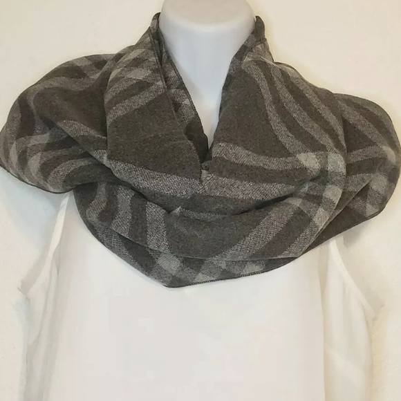 Cozy Wool Warm Tartan Checked Plaid Wrap Scarf - Picture 4 of 11